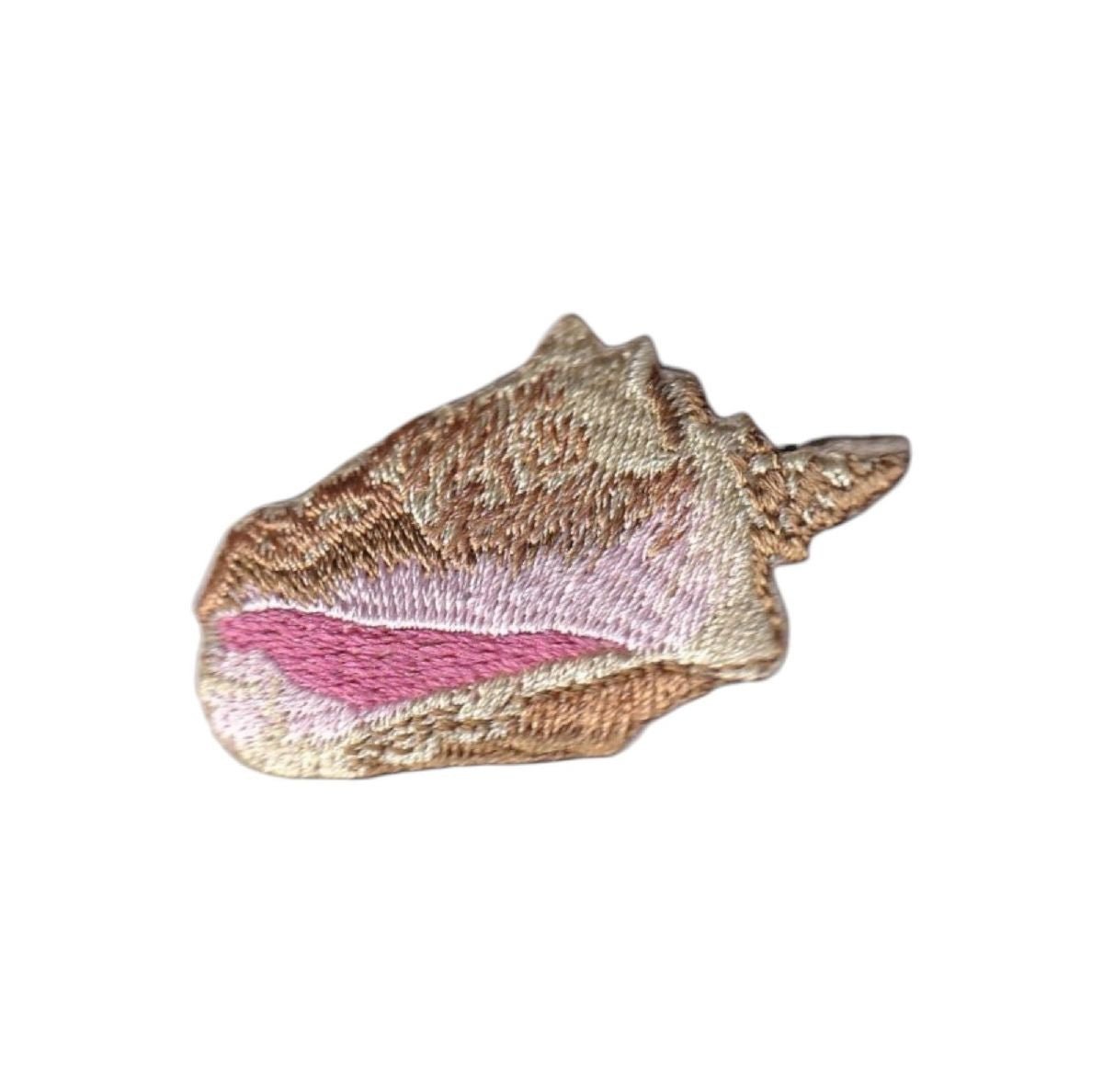 conch shell embroidered iron on patch, 2", front view