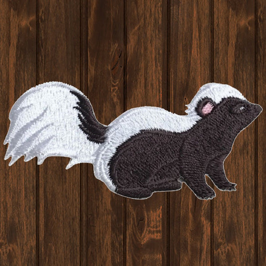 embroidered iron on sew on patch Skunk