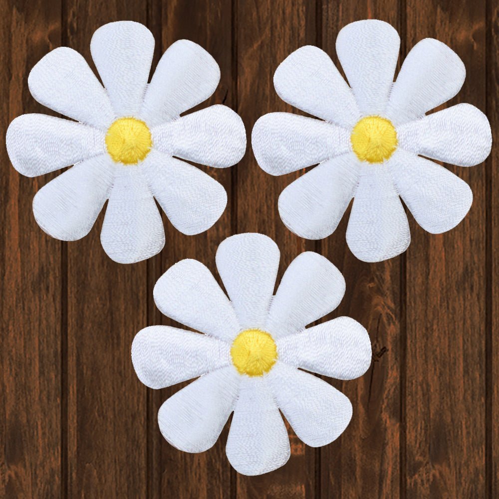 embroidered iron on sew on patch white daisy 3 pack