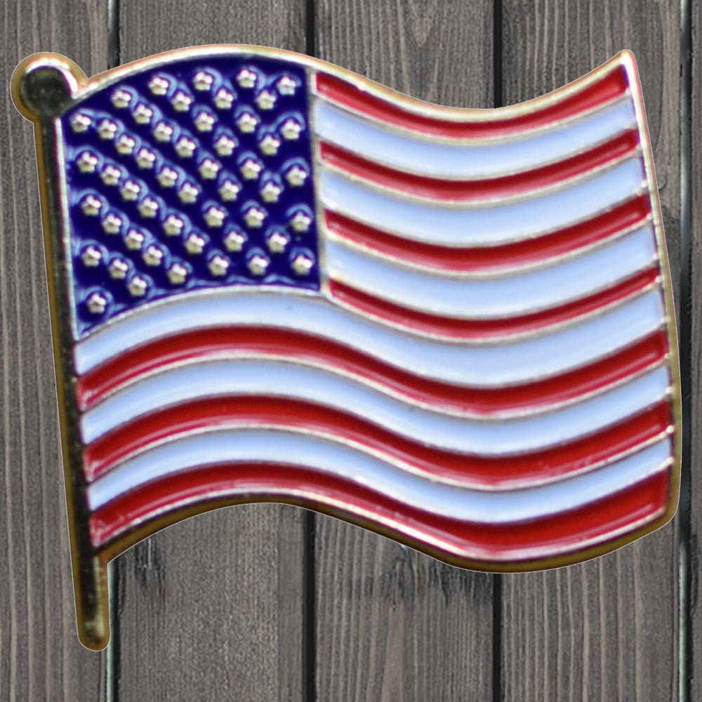 lapel hat pin wavy american flag